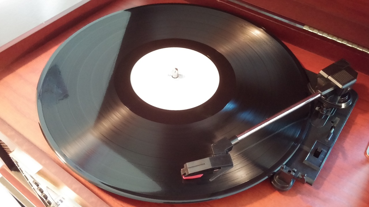 Musik auf Schallplatten und CDs
